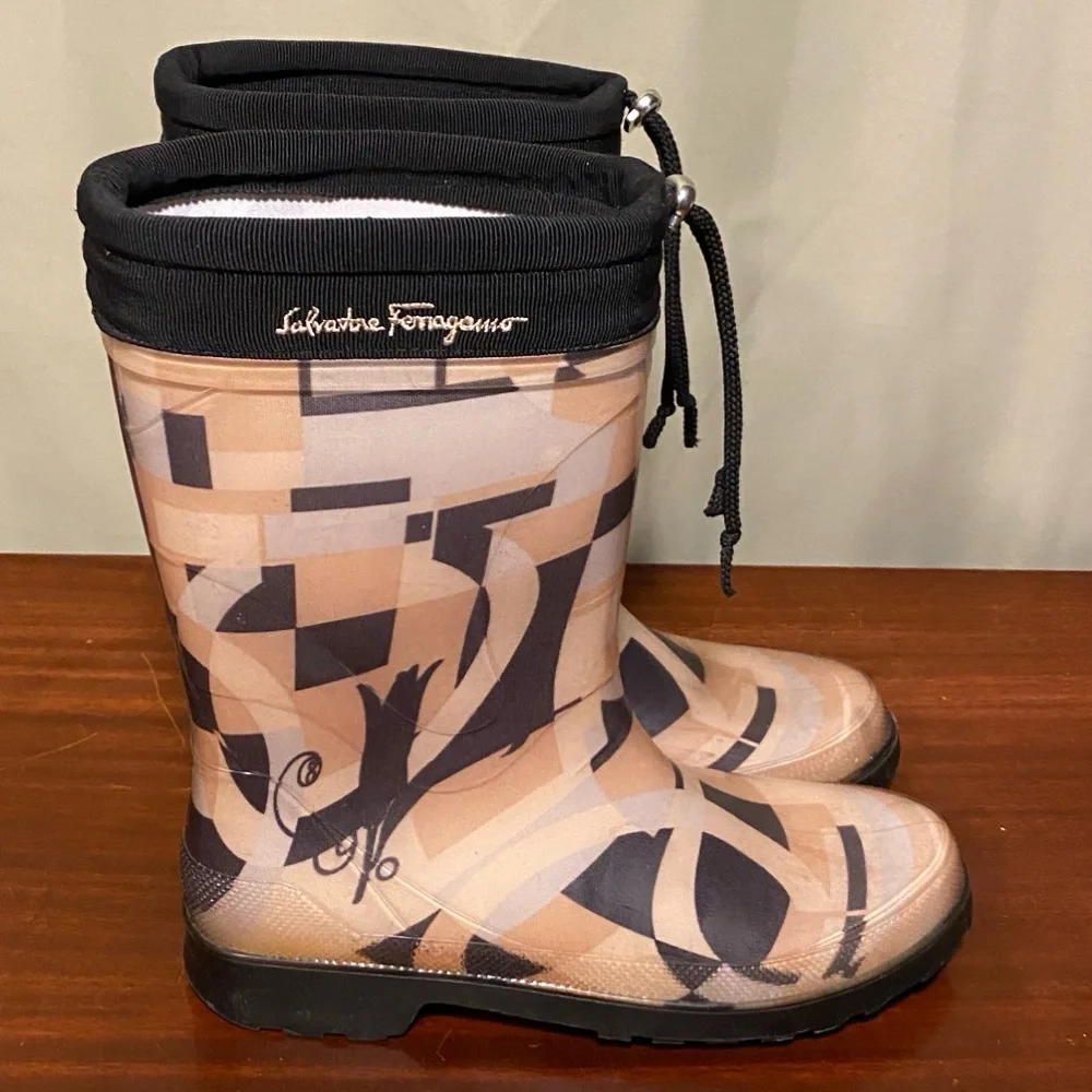 Salvatore Ferragamo Mid-Calf Rain Boots Brown Logo Rubber Pull On Women’s 8